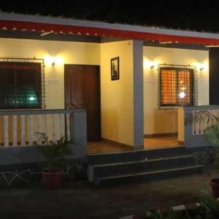 Madhuvan Farm Cottage アリバグ エクステリア 写真